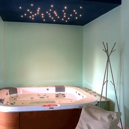 Sleeps 10 Pool Air Con Wifi *