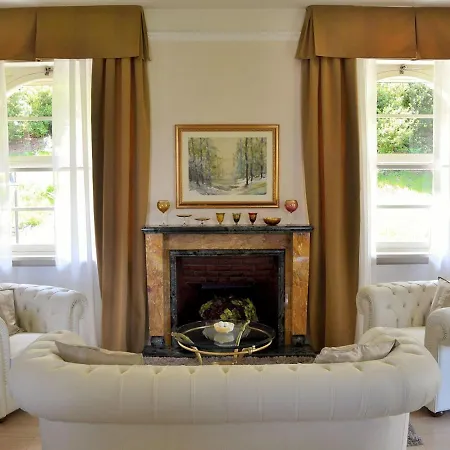 Sleeps 10 Pool Air Con Wifi Willa *