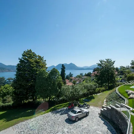 Sleeps 10 Pool Air Con Wifi Baveno