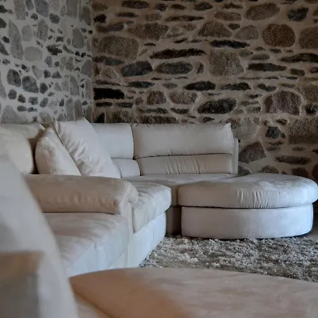Sleeps 10 Pool Air Con Wifi * Baveno